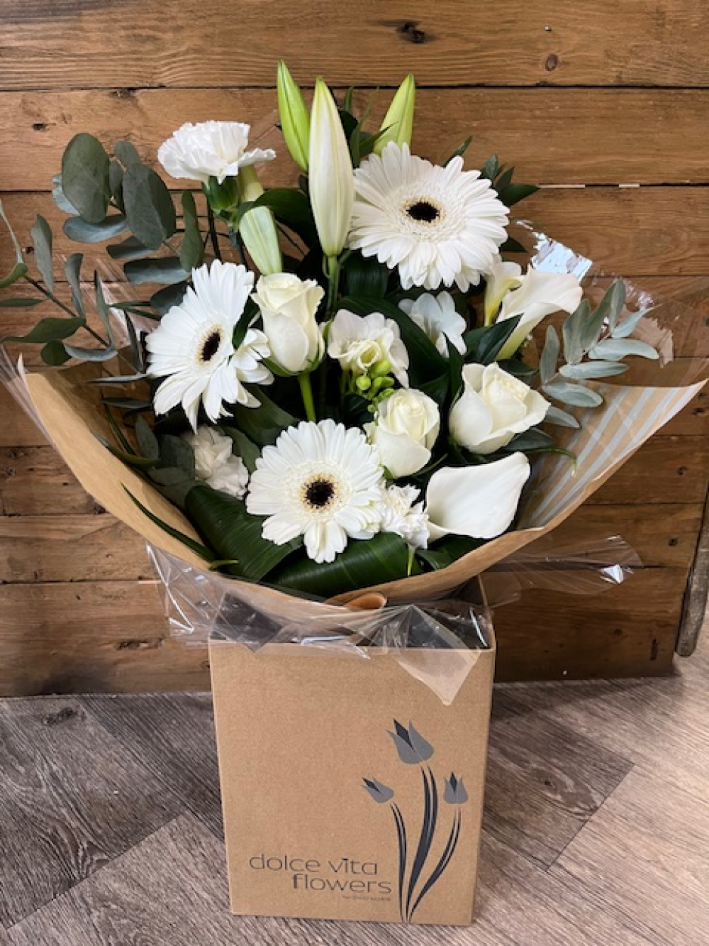 Cream and Green Front Facing Bouquet Product Image