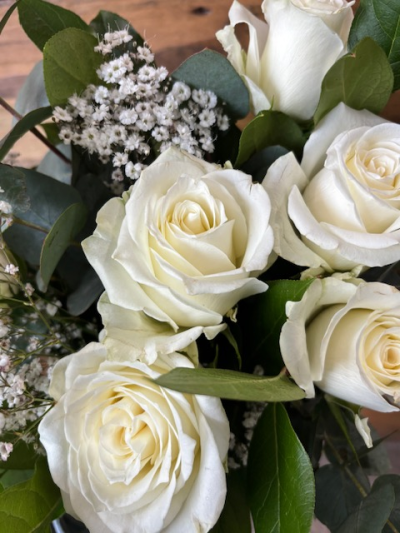 Dozen Cream Roses - Beautiful mix of cream roses, with some foliage and gypsophila in one of our aqua pack boxes.