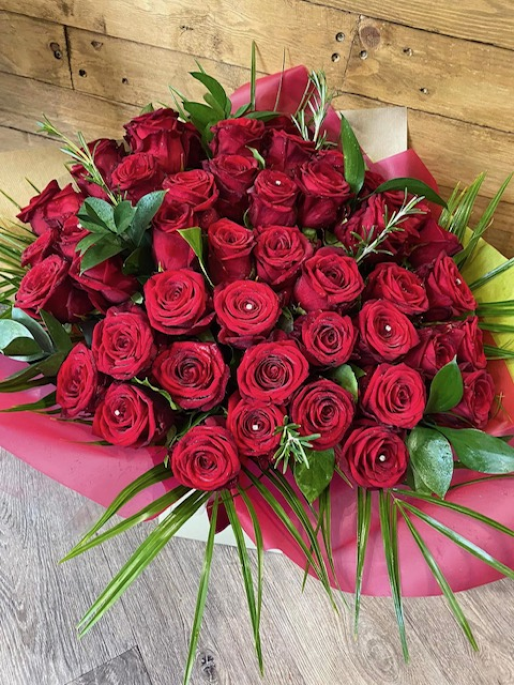 50 Red Roses Product Image