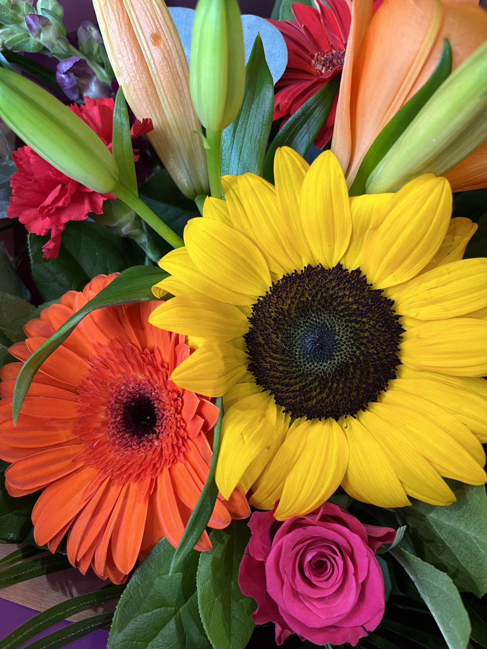 Designer's Choice Bright Bouquet Product Image