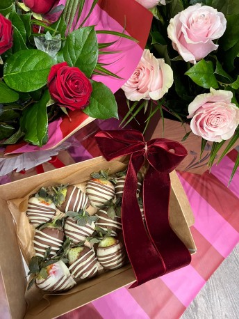 Chocolate Dipped Strawberries